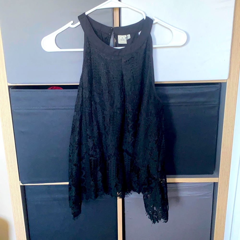Black top. Double layer.